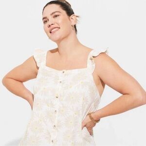 Torrid - Double Gauze Ruffle Button Front Tank Top in Daisy Daydream Size 5